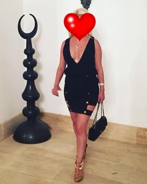 Kumburgaz Escort Bayanlar Tayt Modasını Takip Ediyor